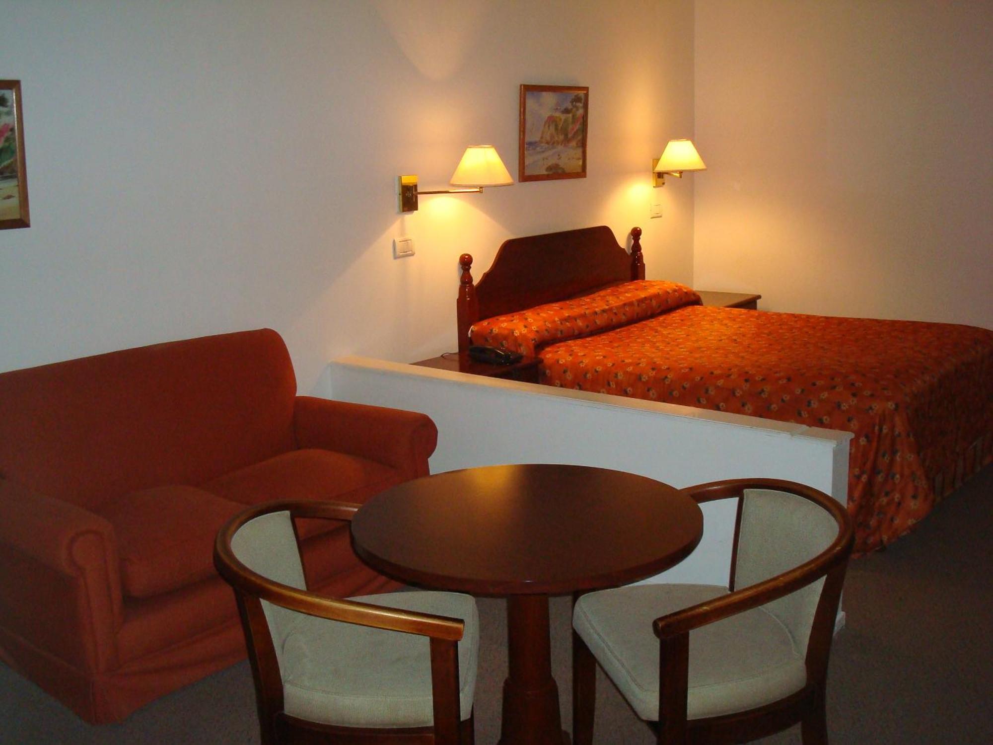 Family Inn San Rafael  Bagian luar foto